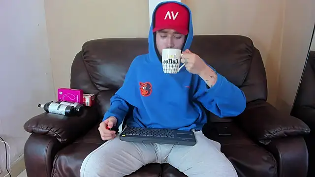 Salvattore Muller online show from April 14, 10:05 pm