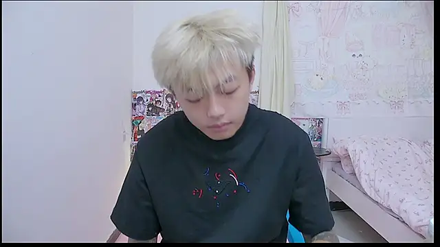 Chocolates-001 online show from April 9, 11:15 am