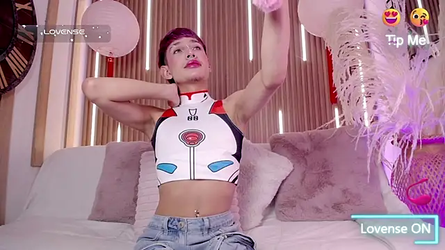 Taylor Snow online show from February 6, 1:14 pm