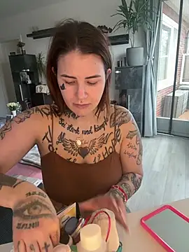 Snapshot of NyxTattoo chatting on February 22, 9:19 am NyxTattoo online show from February 22, 9:19 am