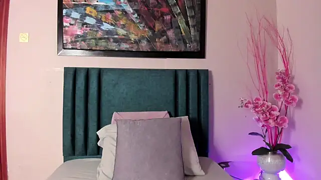 TessaMonroee online show from April 15, 7:21 pm