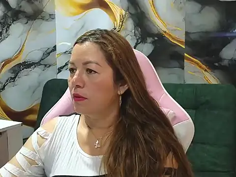 Snapshot of Andry_will chatting on February 4, 8:03 pm Andry will online show from February 4, 8:03 pm