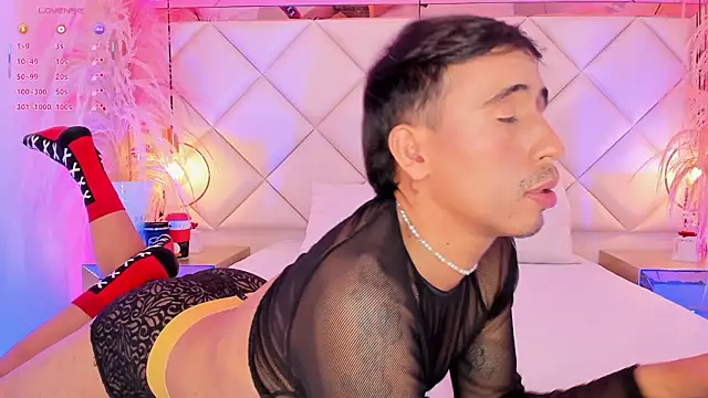 Mr aronnn  online show from February 21, 2:56 am