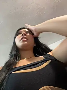 QUEENANDJOKER10 online show from January 16, 3:32 am