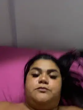 Snapshot of MorenaCariok chatting on January 18, 4:27 am MorenaCariok online show from January 18, 4:27 am