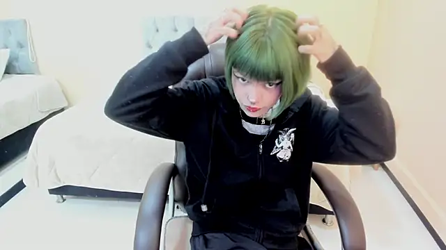 Snapshot of Bela_Craxkerr chatting on February 28, 12:39 pm Bela Craxkerr online show from February 28, 12:39 pm