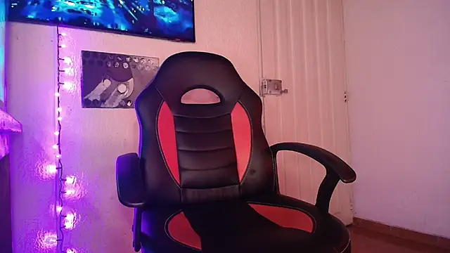 pauldocux  online show from January 15, 3:55 am