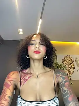 LizStorm  online show from July 16, 11:49 am