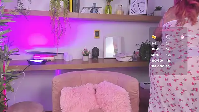 Snapshot of _Lorraine_v chatting on May 14, 9:21 pm Lorraine v online show from May 14, 9:21 pm