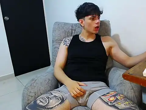 Snapshot of Joshh_miller chatting on February 7, 6:50 am Joshh miller online show from February 7, 6:50 am