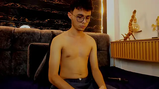 Alhan Twink online show from March 13, 8:59 pm