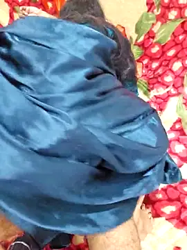 Snapshot of VikasViralStudios chatting on February 11, 7:13 am VikasViralStudios online show from February 11, 7:13 am