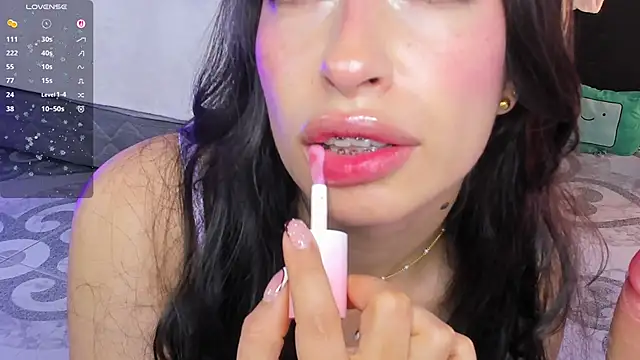 Snapshot of Noaah25_ chatting on February 9, 4:27 am Noaah25 online show from February 9, 4:27 am