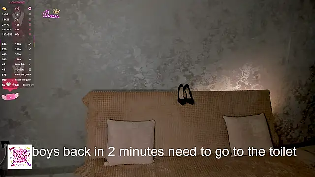 Snapshot of ElsaDivine chatting on February 11, 8:58 pm ElsaDivine online show from February 11, 8:58 pm