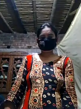Snapshot of Hot_Sweeti chatting on March 4, 11:11 pm Hot Sweeti online show from March 4, 11:11 pm