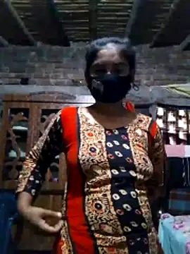 Snapshot of Hot_Sweeti chatting on March 7, 6:21 am Hot Sweeti online show from March 7, 6:21 am