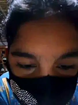 Snapshot of Hot_Sweeti chatting on March 11, 5:02 am Hot Sweeti online show from March 11, 5:02 am