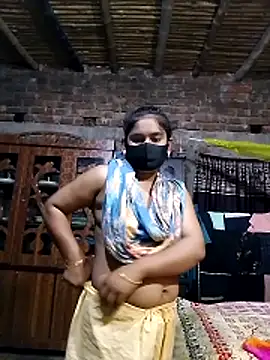 Snapshot of Hot_Sweeti chatting on April 3, 11:03 pm Hot Sweeti online show from April 3, 11:03 pm