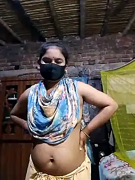 Snapshot of Hot_Sweeti chatting on April 18, 9:48 pm Hot Sweeti online show from April 18, 9:48 pm
