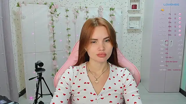 AnitaTeasing online show from January 16, 4:00 pm