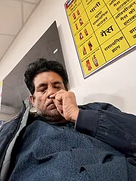 Snapshot of Aafreen999 chatting on January 16, 12:20 pm Aafreen999 online show from January 16, 12:20 pm