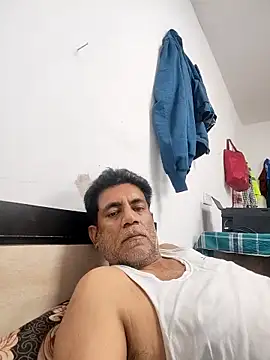 Snapshot of Aafreen999 chatting on February 3, 1:49 pm Aafreen999 online show from February 3, 1:49 pm