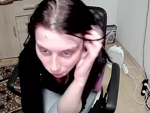 Snapshot of Lexagrimes chatting on February 9, 9:19 pm Lexagrimes online show from February 9, 9:19 pm