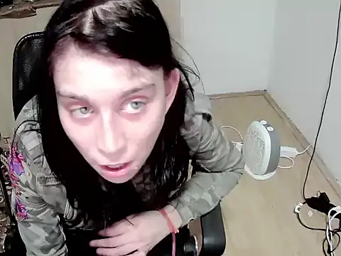 Snapshot of Lexagrimes chatting on February 17, 8:59 pm Lexagrimes online show from February 17, 8:59 pm