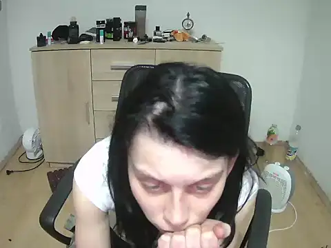 Snapshot of Lexagrimes chatting on February 23, 8:06 pm Lexagrimes online show from February 23, 8:06 pm