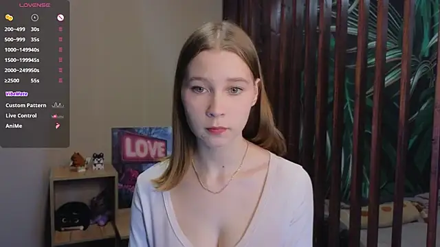 vickky shy online show from April 5, 6:27 pm