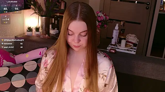 bratwifelina online show from March 19, 7:51 pm