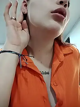 Snapshot of Crystaa12 chatting on February 7, 12:53 pm Crystaa12 online show from February 7, 12:53 pm