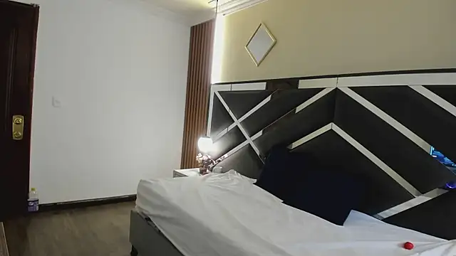 Ambarross  online show from February 5, 1:16 pm