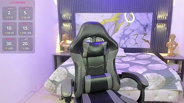 Amelia Lopez24 online show from April 14, 8:04 pm