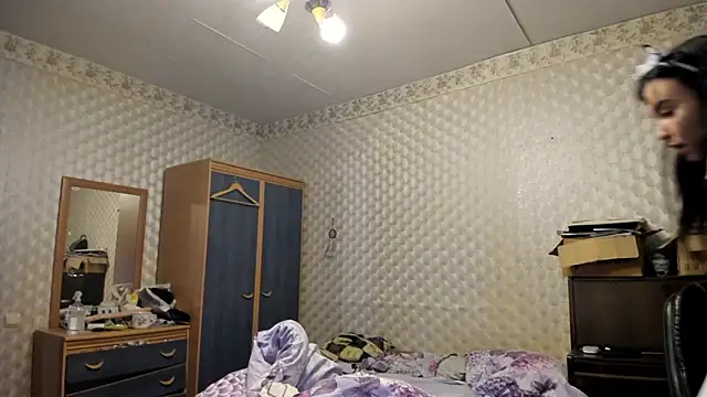 Kiticat online show from March 1, 8:00 pm