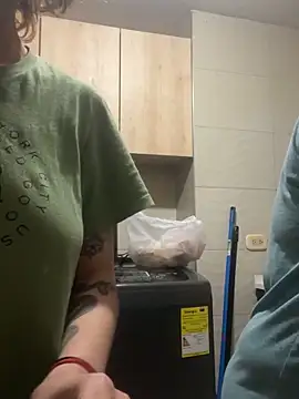 RavenEllieUniverse online show from February 17, 1:46 am