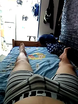 Snapshot of alewiin chatting on January 15, 5:01 am alewiin online show from January 15, 5:01 am