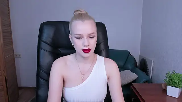 Snapshot of Stacy_Western chatting on February 12, 1:06 pm Stacy Western online show from February 12, 1:06 pm