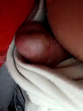 Snapshot of Joker12085 chatting on February 11, 10:26 pm Joker12085 online show from February 11, 10:26 pm