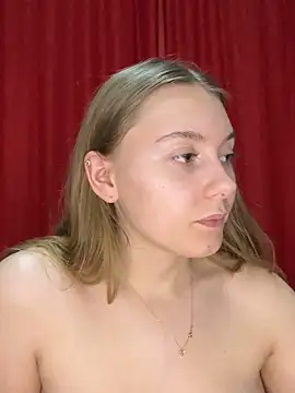 Snapshot of SweetSophia20 chatting on February 9, 8:57 pm SweetSophia20 online show from February 9, 8:57 pm