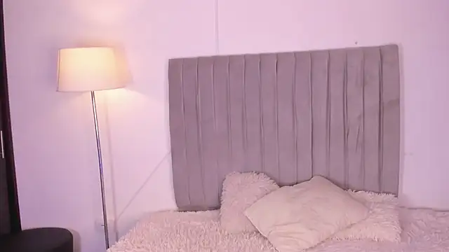 im charles online show from February 12, 8:37 pm