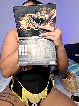 curly girl 31 online show from May 28, 7:55 pm