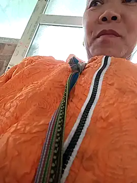 LoveShae 01 online show from February 12, 4:07 am