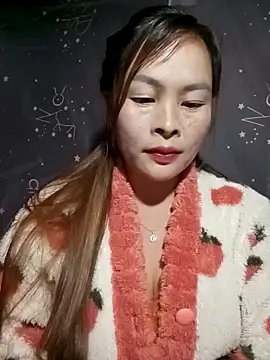 Snapshot of Bling_sexy chatting on January 15, 6:40 am Bling sexy online show from January 15, 6:40 am