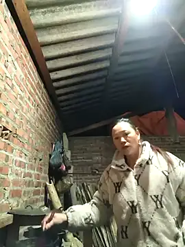 Snapshot of Jooj- chatting on January 15, 11:15 am Jooj- online show from January 15, 11:15 am