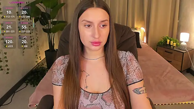 Snapshot of Celine_Coello chatting on April 6, 4:46 am Celine Coello online show from April 6, 4:46 am