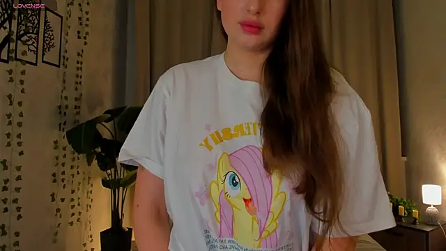 Snapshot of Celine_Coello chatting on April 15, 4:08 am Celine Coello online show from April 15, 4:08 am