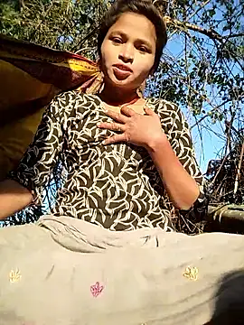 Snapshot of Jyoti_rathor chatting on January 17, 2:38 am Jyoti rathor online show from January 17, 2:38 am