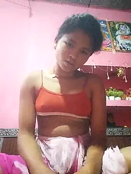 Snapshot of Jyoti_rathor chatting on February 13, 12:39 am Jyoti rathor online show from February 13, 12:39 am