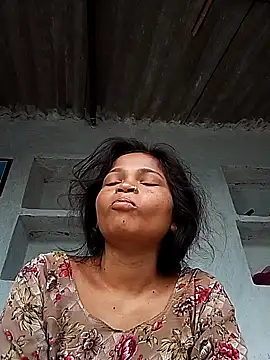 Snapshot of Jyoti_rathor chatting on July 6, 1:02 am Jyoti rathor online show from July 6, 1:02 am
